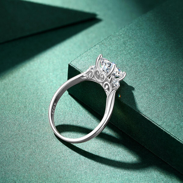 Damenring aus 925/- Sterlingsilber mit Zirkonia GH-R001