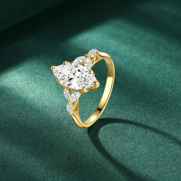 Damenring vergoldet aus 925/- Sterlingsilber mit Zirkonia...