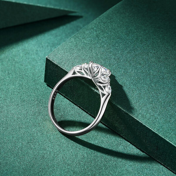 Damenring aus 925/- Sterlingsilber mit Zirkonia GH-R002