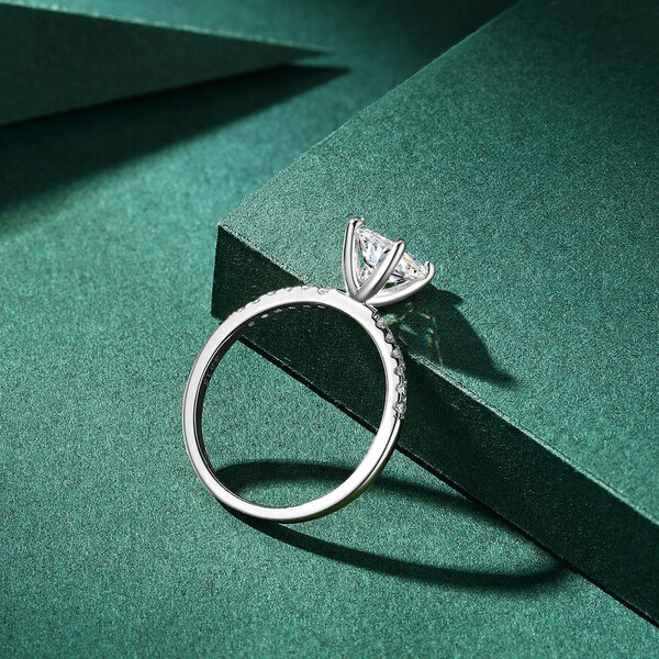 Damenring aus 925/- Sterlingsilber mit Zirkonia GH-R005