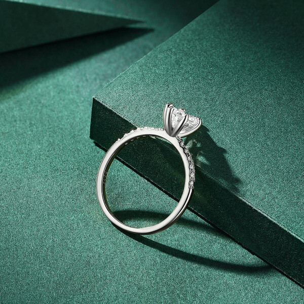 Damenring aus 925/- Sterlingsilber mit Zirkonia GH-R008