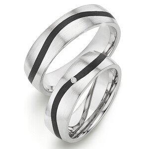 Trauringe aus Silber mit Carbon