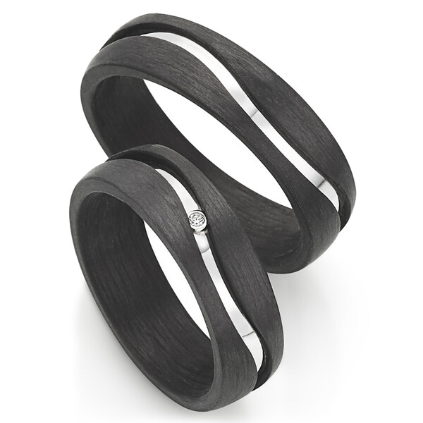 Trauringe aus Silber mit Carbon