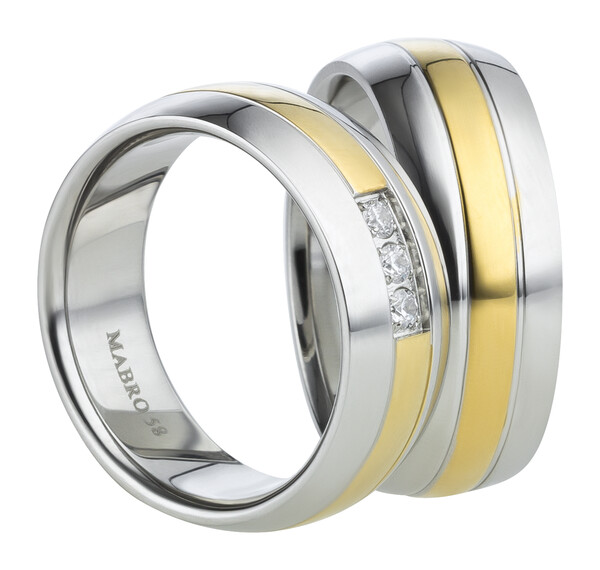 Trauringe aus Titan mit Zirkonia