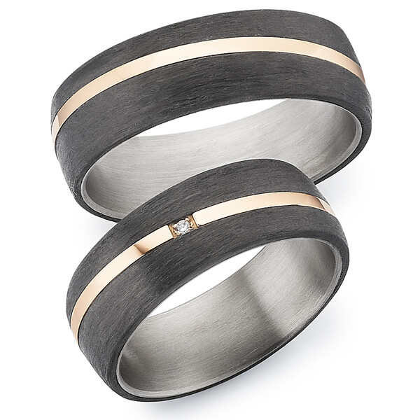 Trauringe aus Titan & Carbon mit Diamant