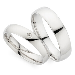 Trauringe aus Silber mit Diamant