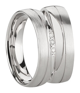 Trauringe aus Silber mit Diamant